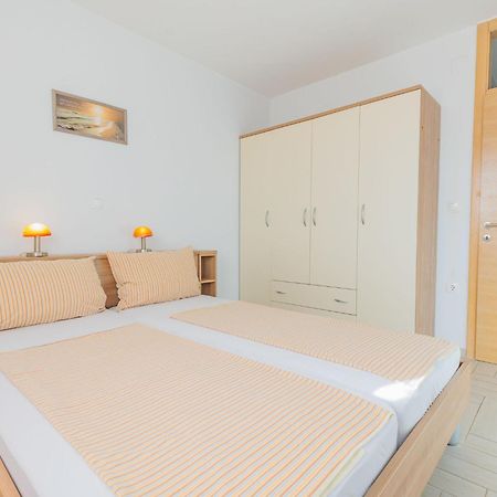 Apartment Mlasina-4 By Interhome Nin Kültér fotó
