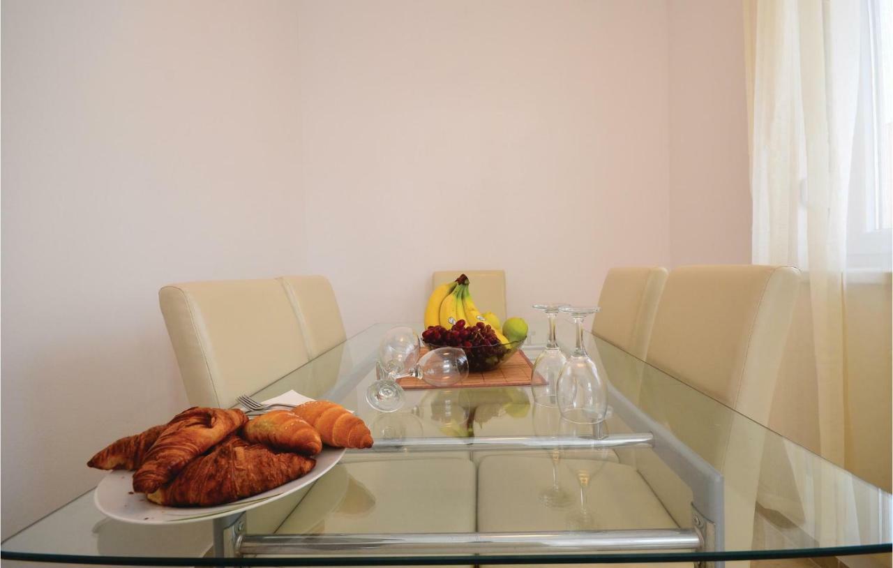 Apartment Mlasina-4 By Interhome Nin Kültér fotó